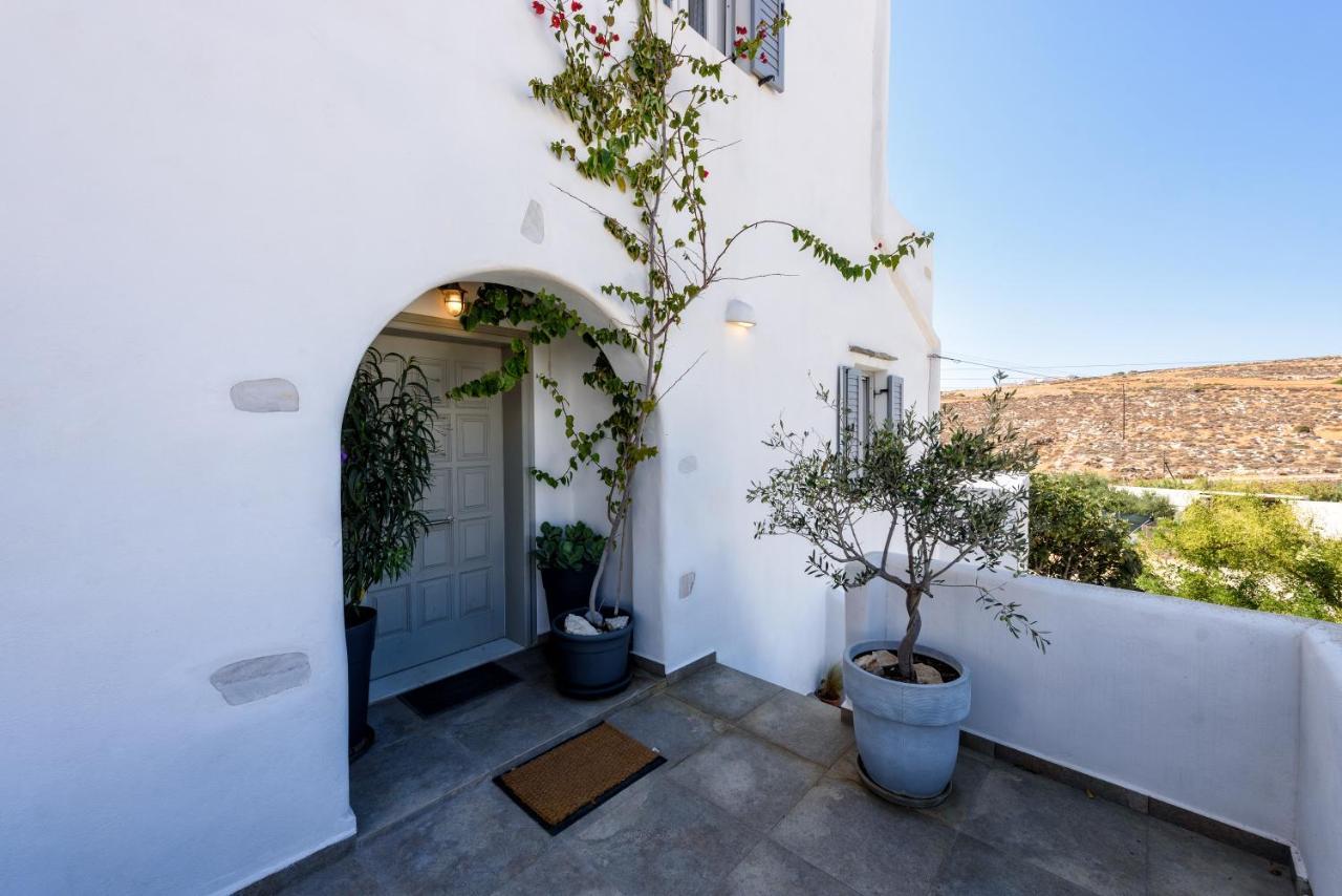 Hara'S Villa In Naousa , Paros Exterior foto